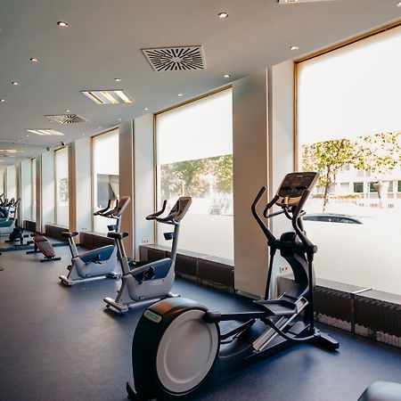 فندق بريستول برلين المظهر الخارجي الصورة The gym at the hotel